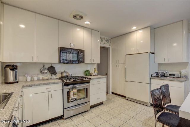 94 Deal Esplanade, Deal, NJ 07723