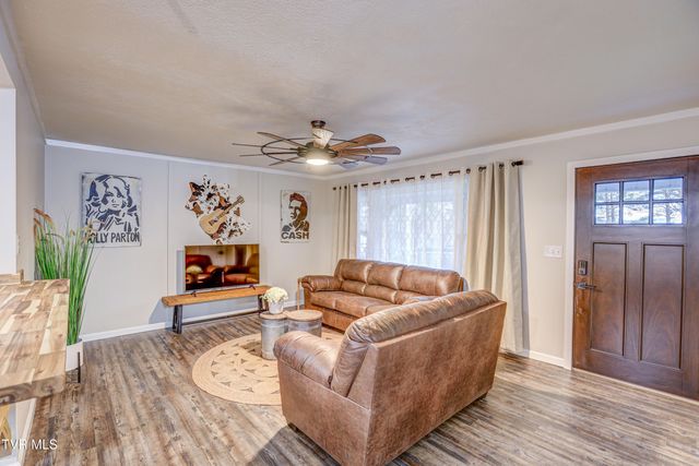 2133 Veda Drive, Bristol, VA 24201