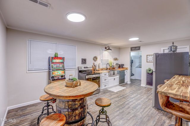 2133 Veda Drive, Bristol, VA 24201