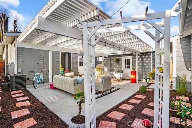 426 W Jacaranda Place A, Fullerton, CA 92832