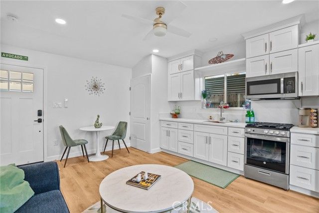 426 W Jacaranda Place A, Fullerton, CA 92832