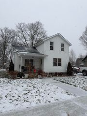 108 N Lincoln Avenue, Three Rivers City, MI 49093