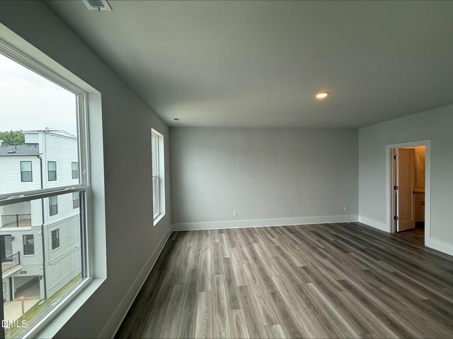 110 Byrum Street 307, Cary, NC 27511