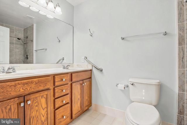 1052 ARBOUR LN, Quakertown, PA 18951