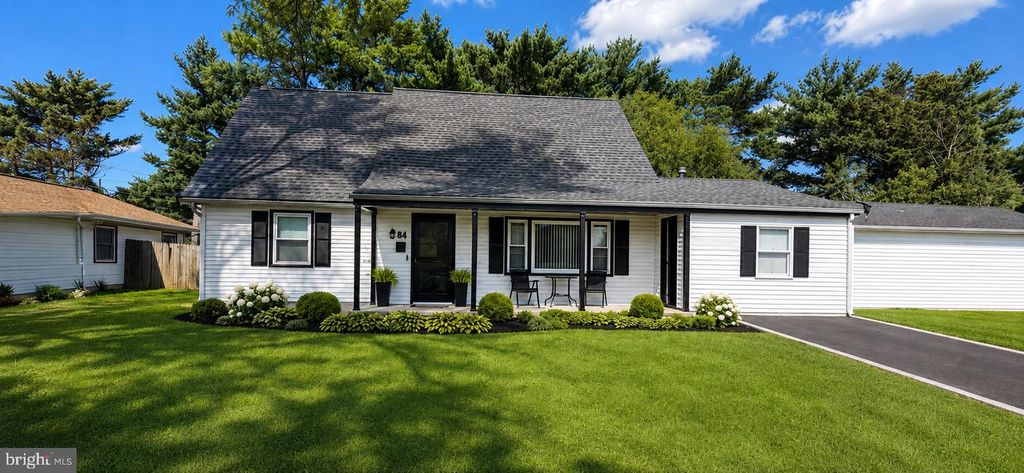 84 GAFFNEY LN, WILLINGBORO, NJ 08046 — exterior