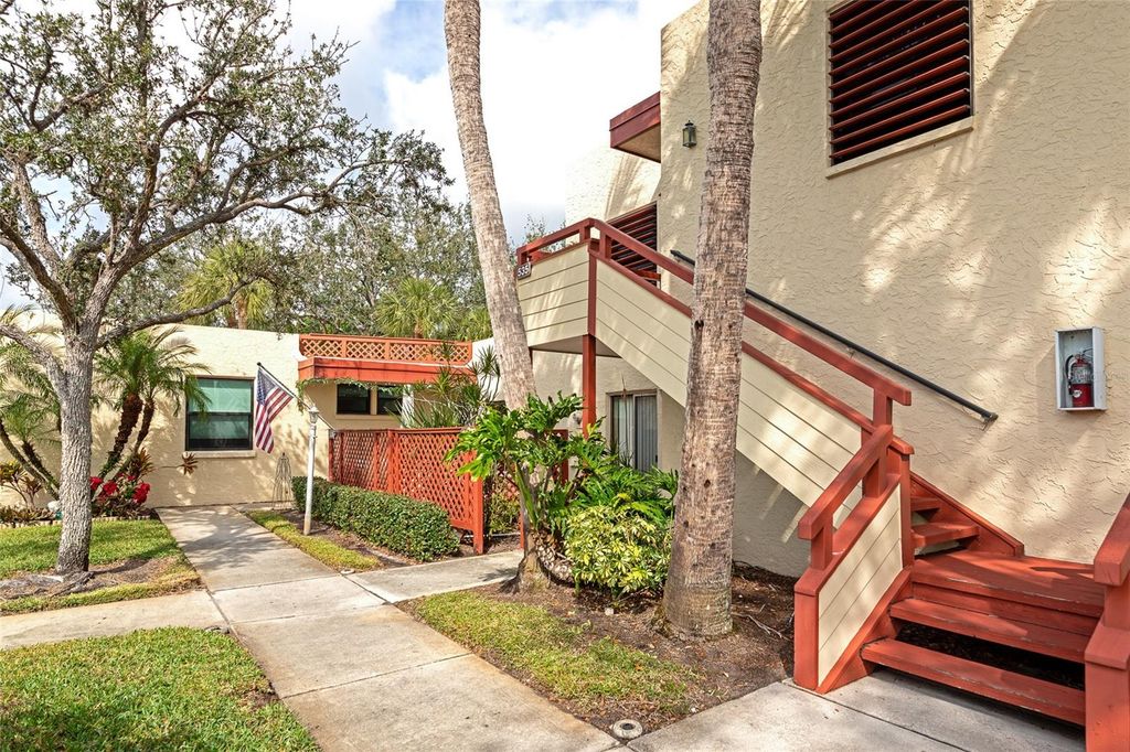 535 SPRING LAKES BOULEVARD, Bradenton, FL 34210