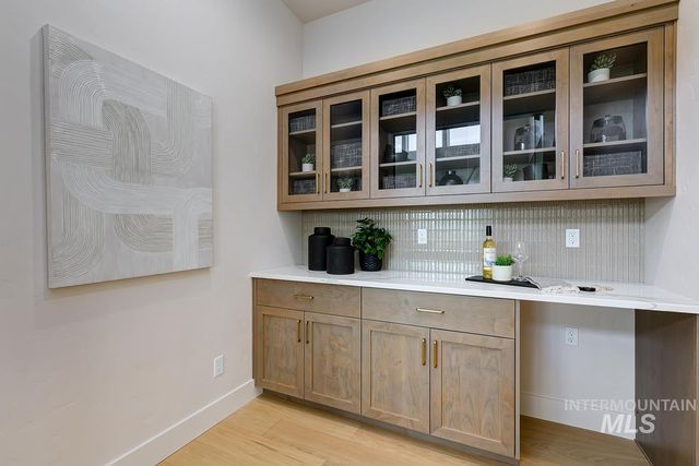 13498 N Spring Creek Way, Boise, ID 83714