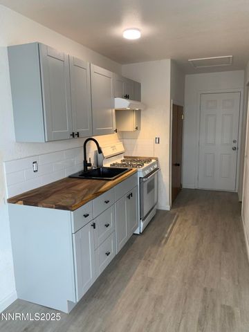 465 Industrial Park Drive, Carson City, NV 89701