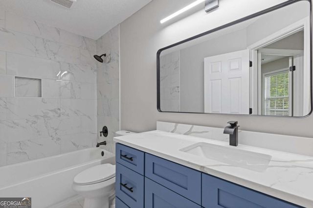 285 Camden Park Drive, Lawrenceville, GA 30046