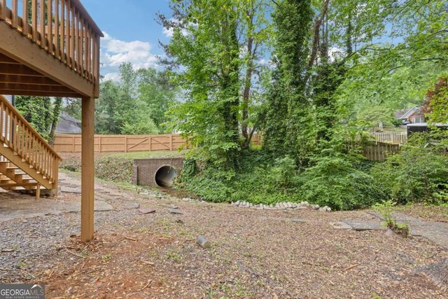 285 Camden Park Drive, Lawrenceville, GA 30046