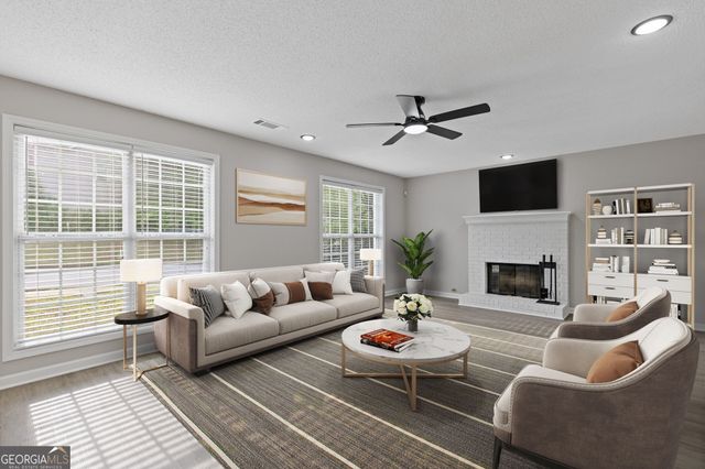 285 Camden Park Drive, Lawrenceville, GA 30046