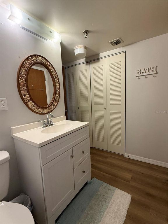 Image 10 of property listing at 3006 CARING WAY 409, Port Charlotte, FL 33952