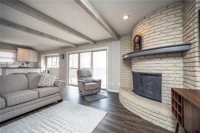 9901 Taylor Drive, Overland Park, KS 66212