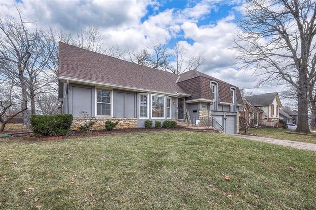 9901 Taylor Drive, Overland Park, KS 66212