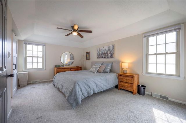 9901 Taylor Drive, Overland Park, KS 66212