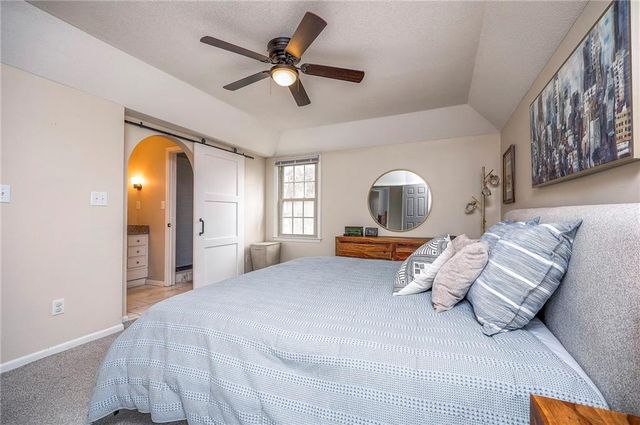 9901 Taylor Drive, Overland Park, KS 66212