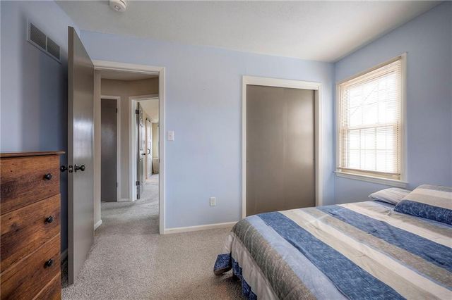 9901 Taylor Drive, Overland Park, KS 66212