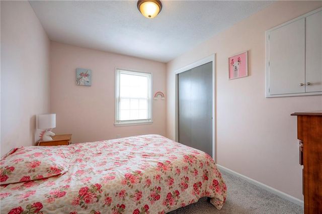 9901 Taylor Drive, Overland Park, KS 66212