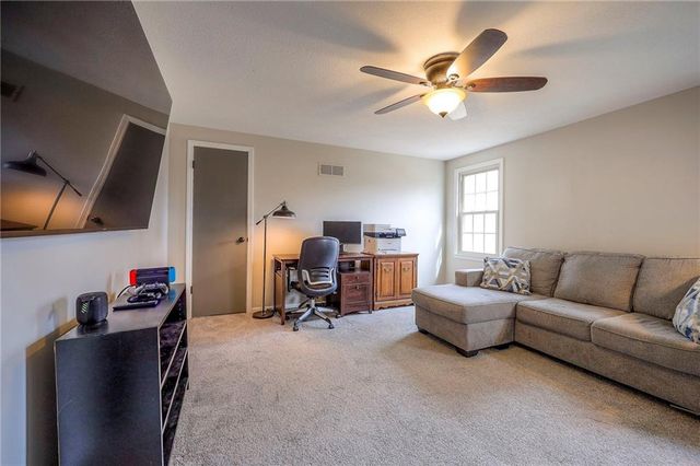 9901 Taylor Drive, Overland Park, KS 66212