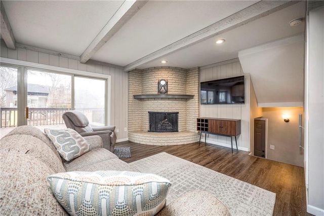 9901 Taylor Drive, Overland Park, KS 66212