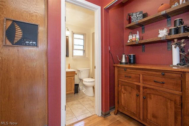 905 Hampton Drive, Macedonia, OH 44056
