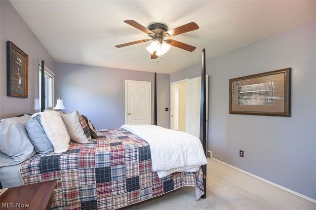 905 Hampton Drive, Macedonia, OH 44056