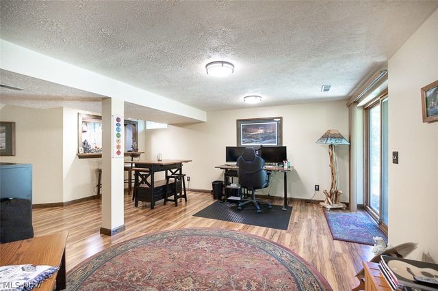 905 Hampton Drive, Macedonia, OH 44056