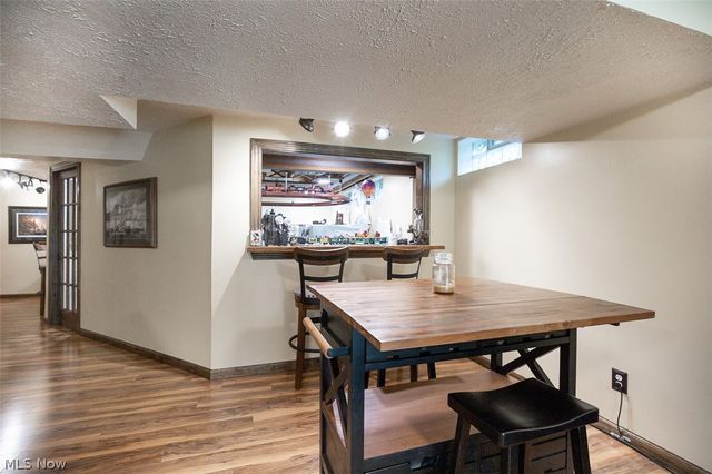 905 Hampton Drive, Macedonia, OH 44056