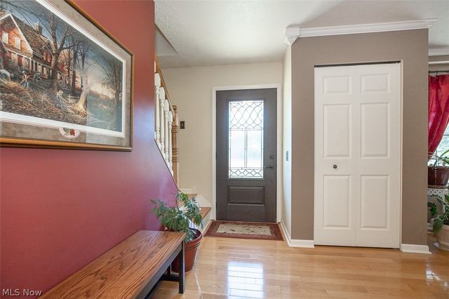 905 Hampton Drive, Macedonia, OH 44056