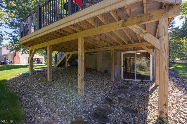 905 Hampton Drive, Macedonia, OH 44056