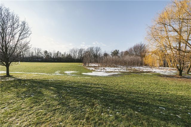 9 Delancey Court, Pittsford, NY 14534