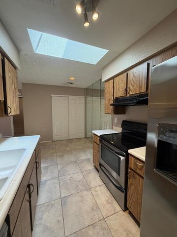 601 W Yukon Drive 3, Phoenix, AZ 85027