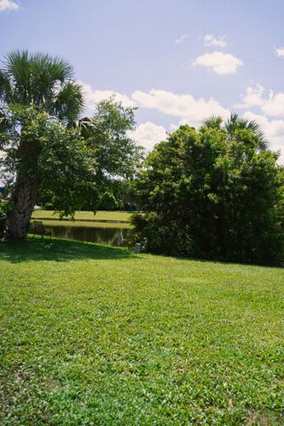 1425 Riverside Circle, Wellington, FL 33414