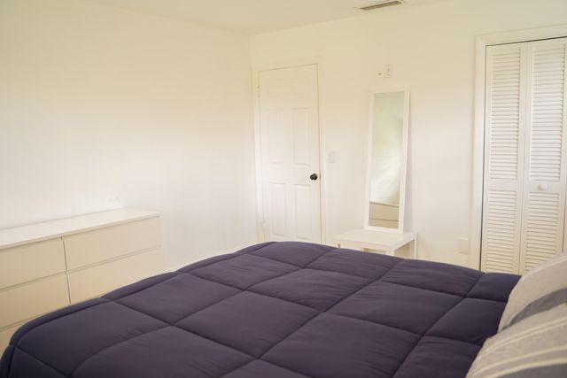 1425 Riverside Circle, Wellington, FL 33414