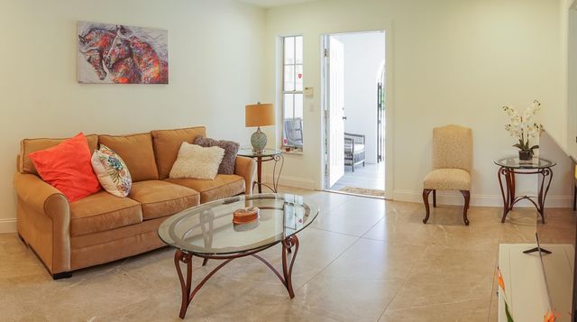 1425 Riverside Circle, Wellington, FL 33414