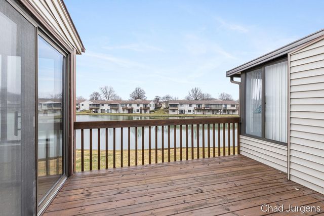 1075 Amberwood West Drive Sw, Byron Twp, MI 49315