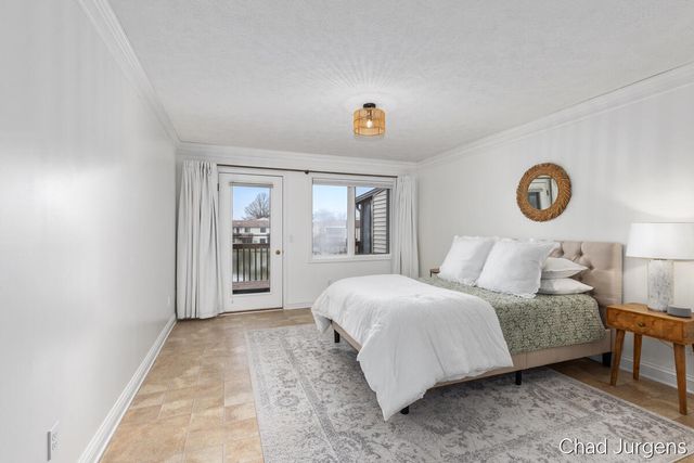 1075 Amberwood West Drive Sw, Byron Twp, MI 49315