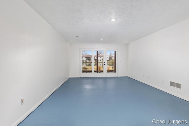 1075 Amberwood West Drive Sw, Byron Twp, MI 49315