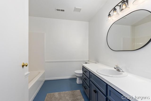 1075 Amberwood West Drive Sw, Byron Twp, MI 49315