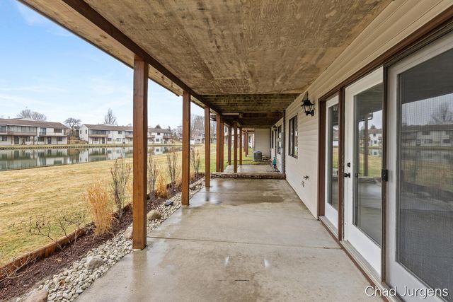 1075 Amberwood West Drive Sw, Byron Twp, MI 49315