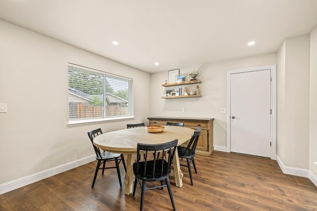 5425 Shire Ct, Fair Oaks, CA 95628
