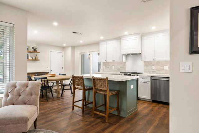 5425 Shire Ct, Fair Oaks, CA 95628