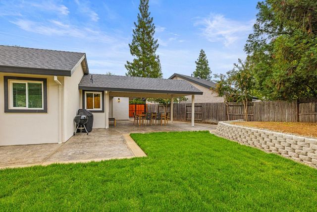 5425 Shire Ct, Fair Oaks, CA 95628