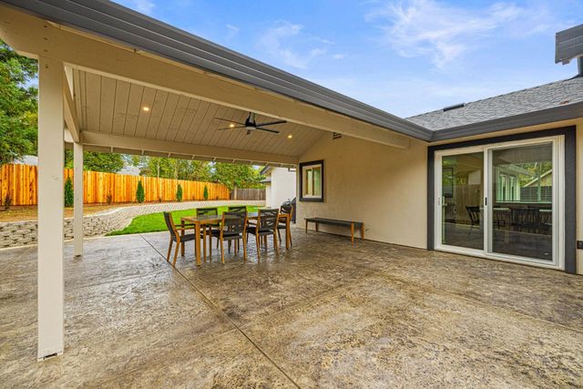 5425 Shire Ct, Fair Oaks, CA 95628