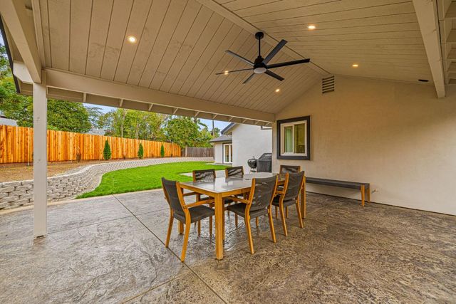 5425 Shire Ct, Fair Oaks, CA 95628