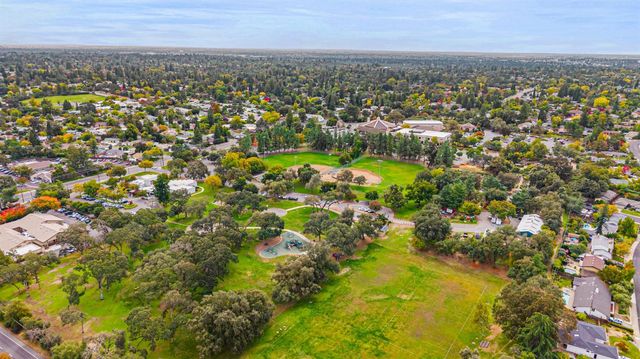 5425 Shire Ct, Fair Oaks, CA 95628