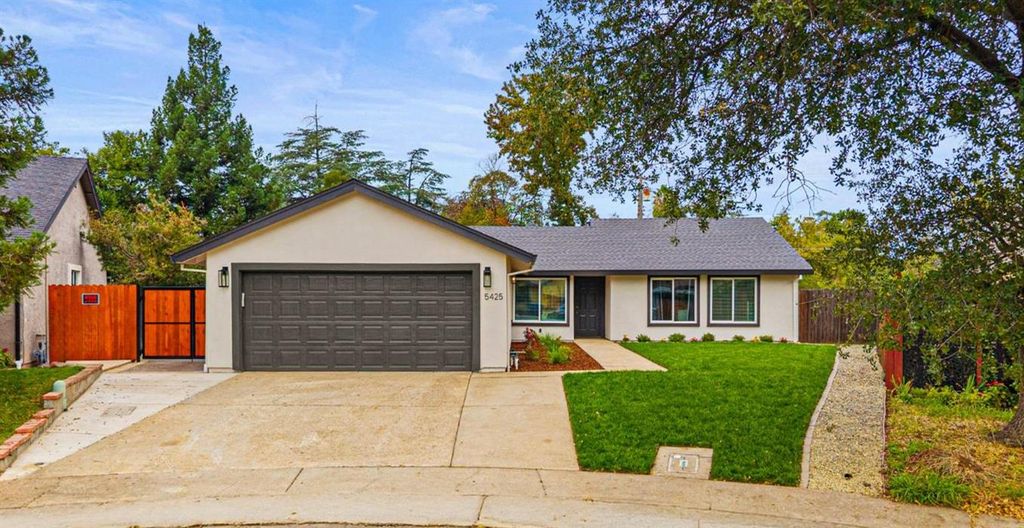 5425 Shire Ct, Fair Oaks, CA 95628