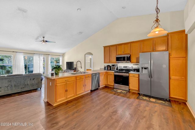 2307 CHEROKEE COVE Trail, Jacksonville, FL 32221