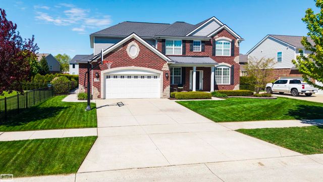 48231 Long Leaf Drive, Macomb Twp, MI 48044
