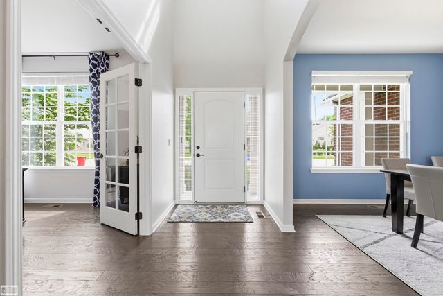 48231 Long Leaf Drive, Macomb Twp, MI 48044